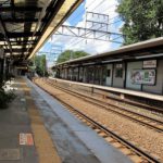 駅のホームの列車接近案内放送「危険ですから」と「危ないですから」、正しい使い方はどっち？